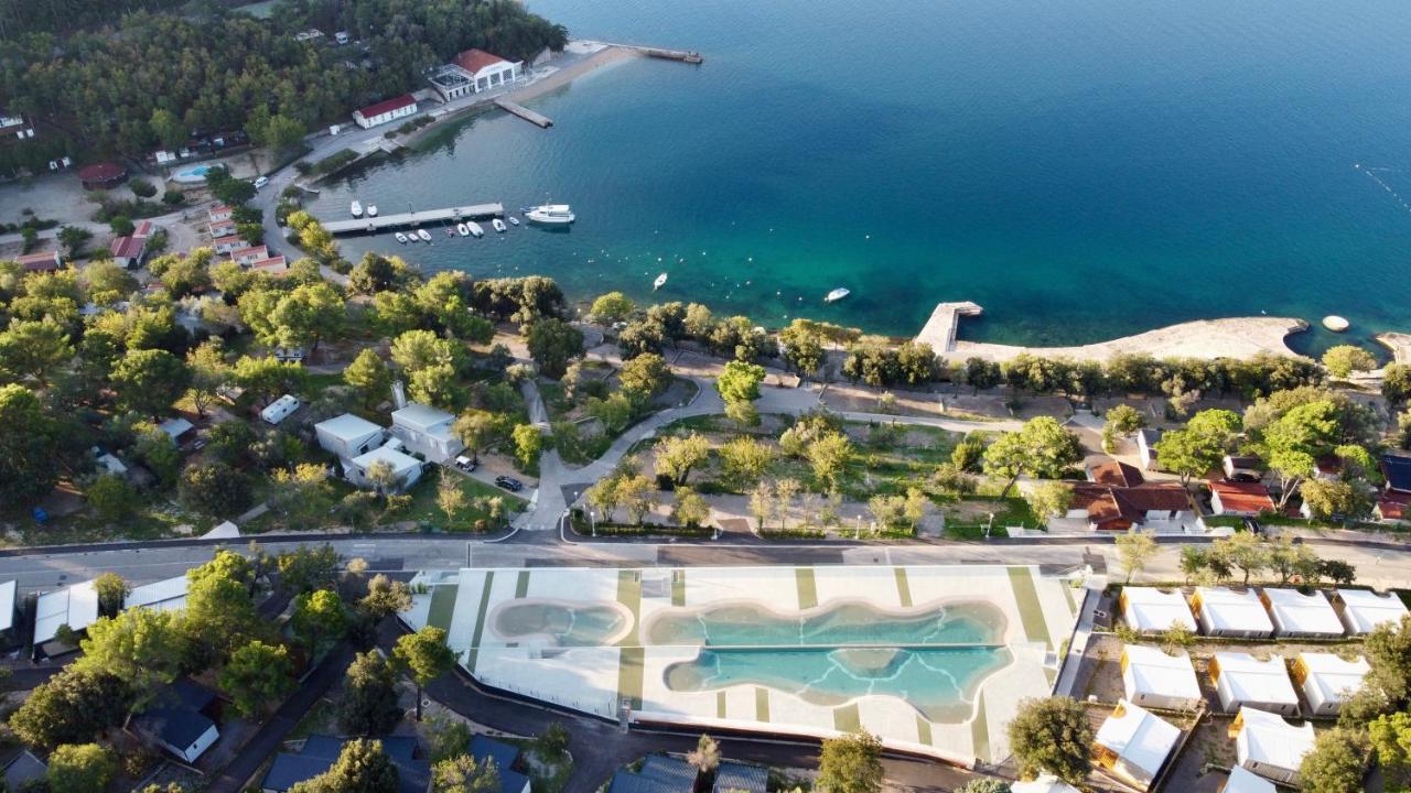 Sea House Pool & Jacuzzi, Bikes, Sup - Privilege Point Camping & Villas Selce Exterior photo