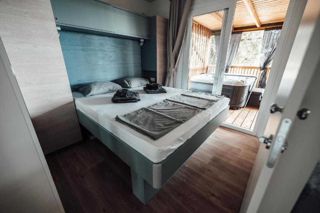 Sea House Pool & Jacuzzi, Bikes, Sup - Privilege Point Camping & Villas Selce Exterior photo